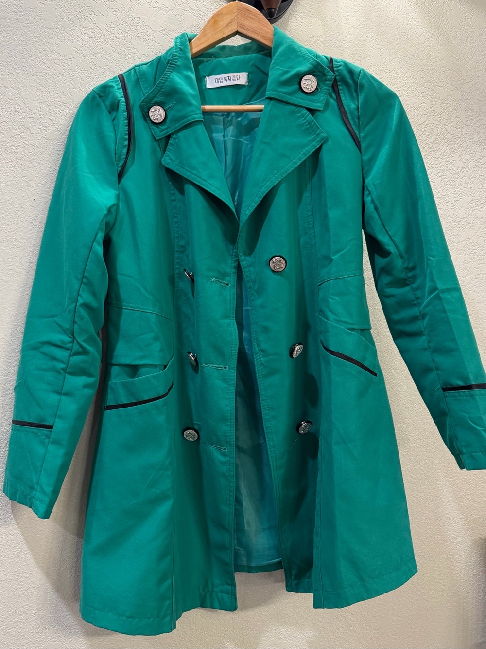 Size 2. Green Double-Breasted Trench Coat. Navy accented pockets. Silver buttons - Picture 13 of 13